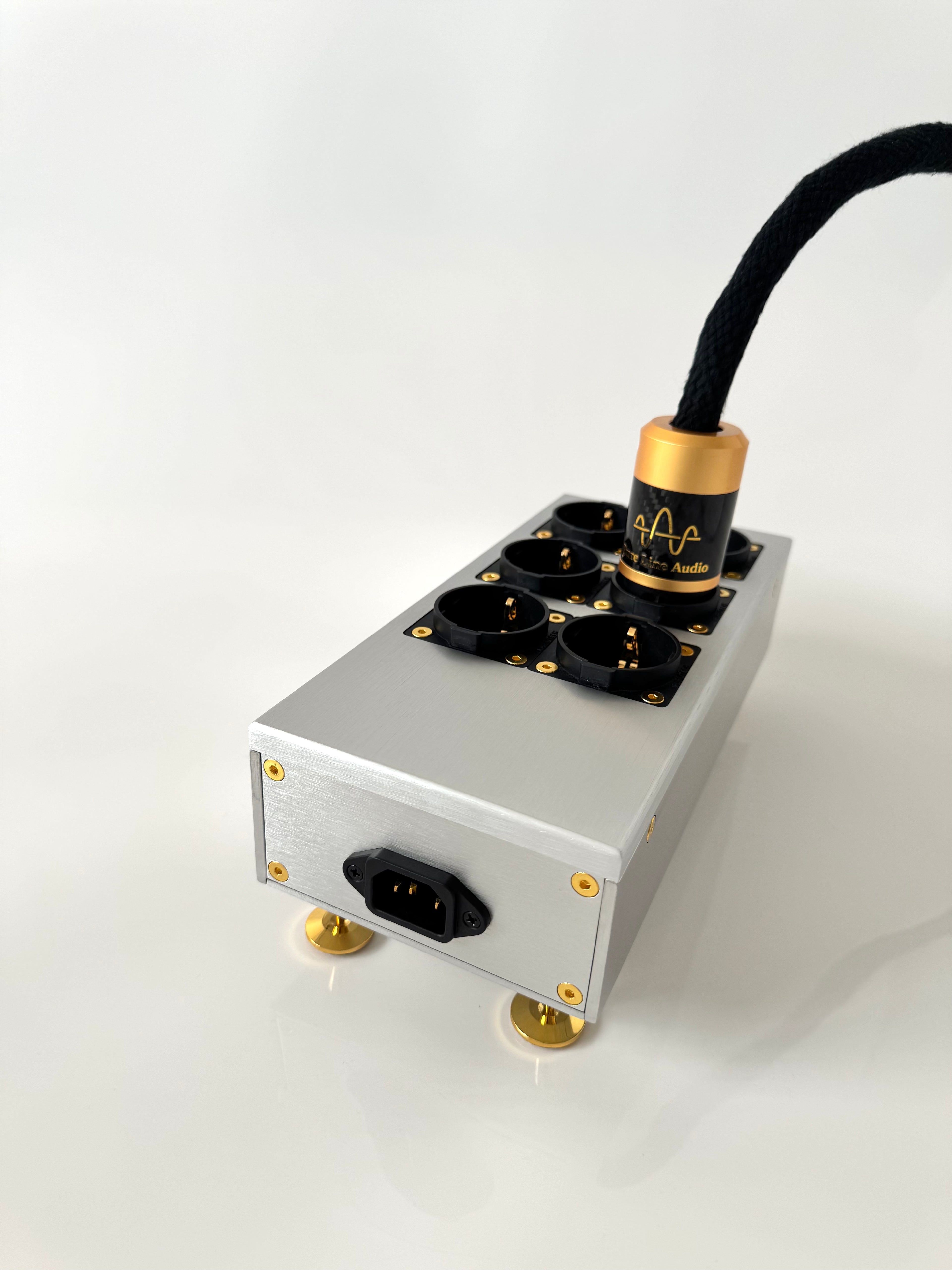 GoldCore 6 NoiseBlock Power Distributor