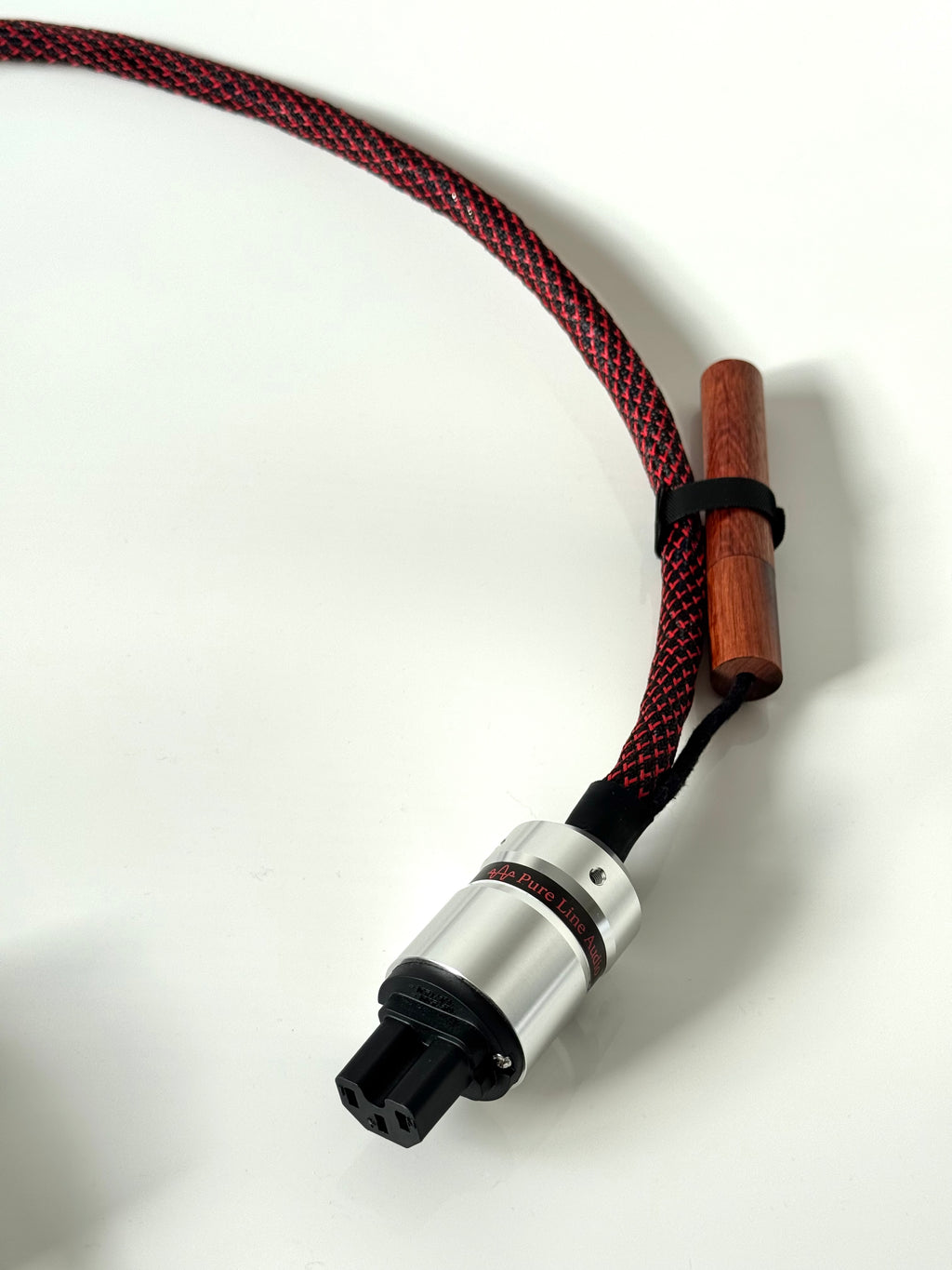 Cable de alimentación RedCore NoiseBlock™