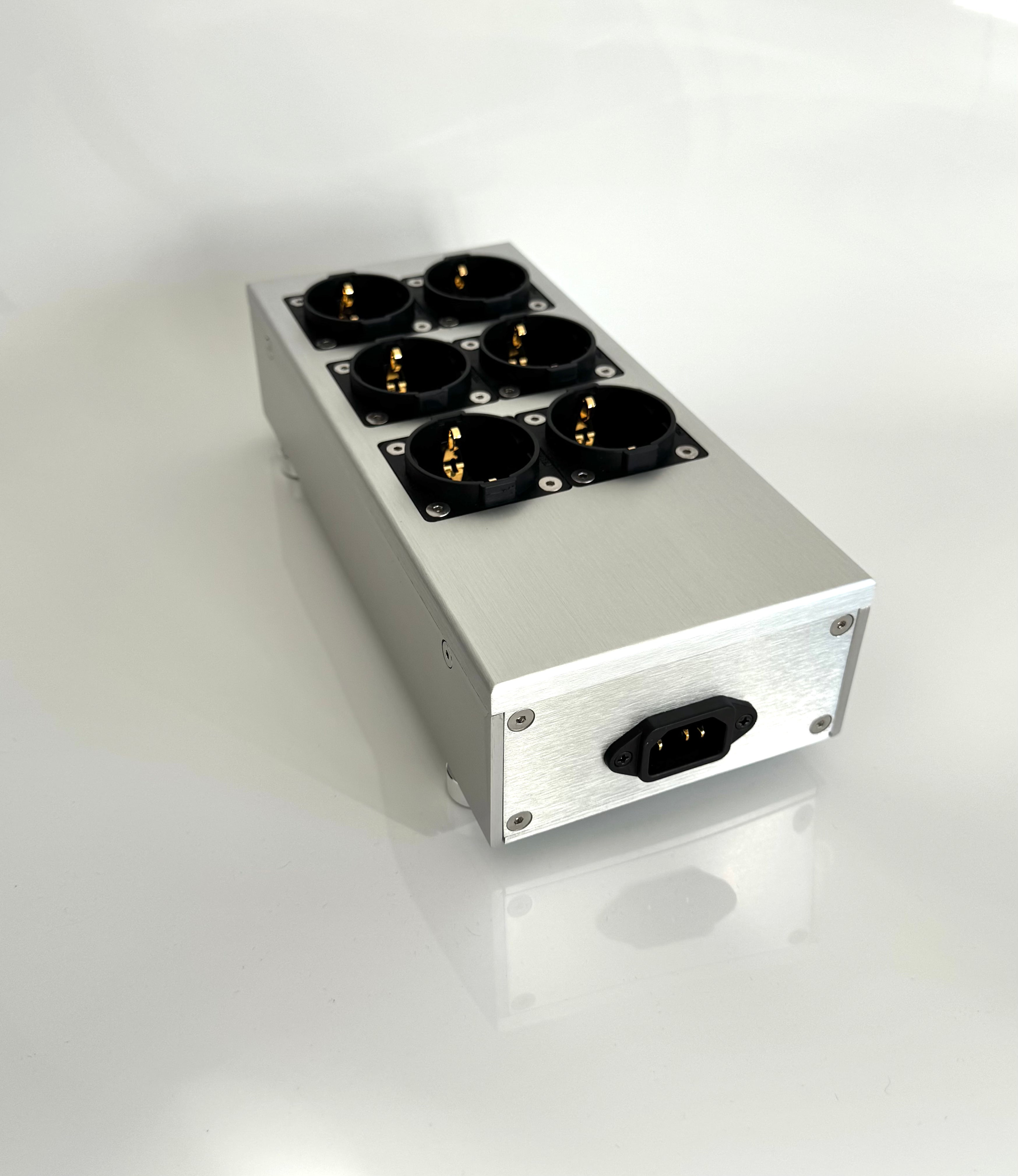 SilverCore 6 Power Distributor